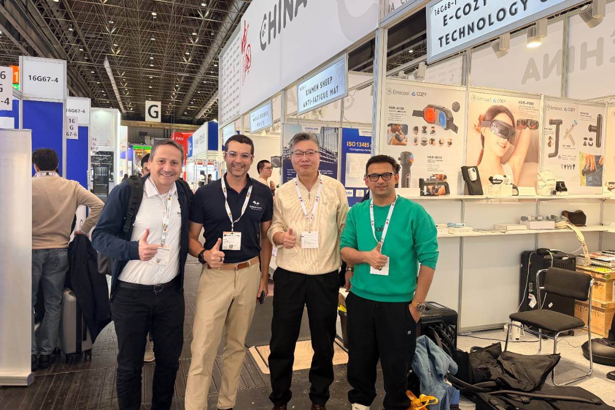 Ecozy at Medica 2025: Hot & Cold Innovation Shines at Medica Düsseldorf - ECOZY