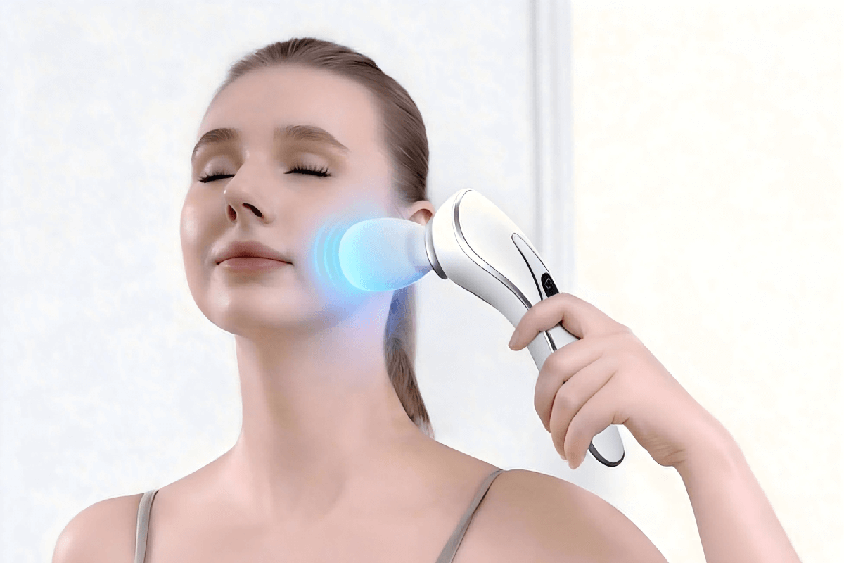 The Benefits of Facial Massage : Where Beauty-Tech Meets Science-Based Recovery - ECOZY