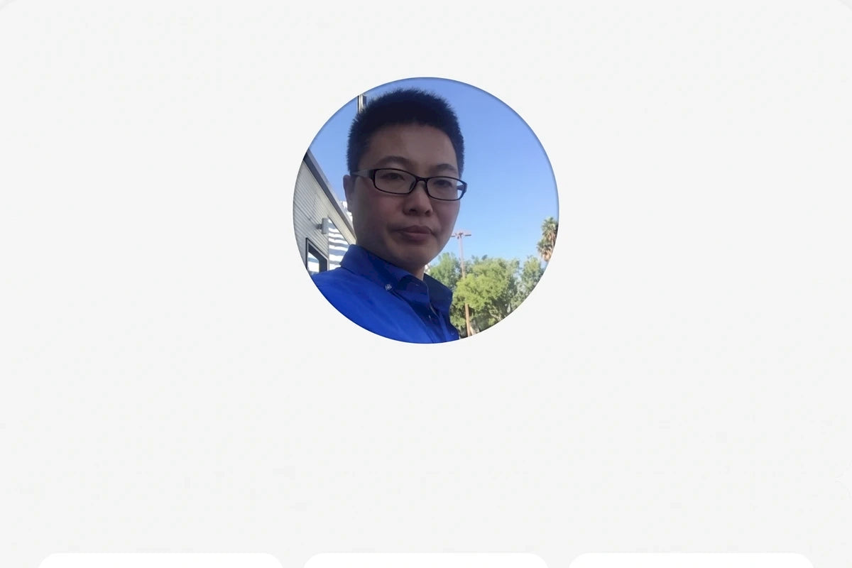 Our_Story_-_corporate_profile_portrait_photo_of_the_company_founder_james_tang_during_the_early_years_of_business_establishment-Pages-Ecozy